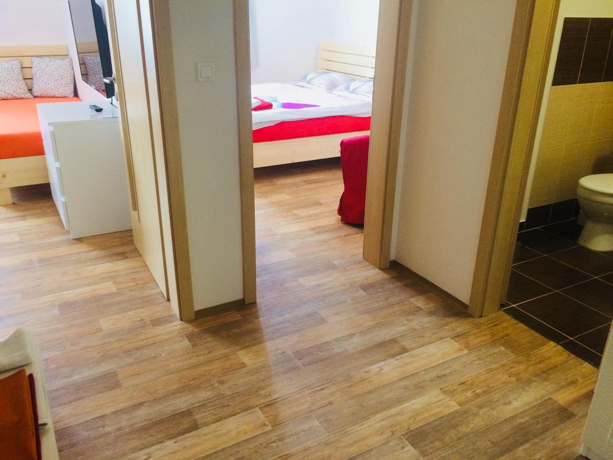 Apartmany A Ubytovani Mlynice Litovel Extérieur photo