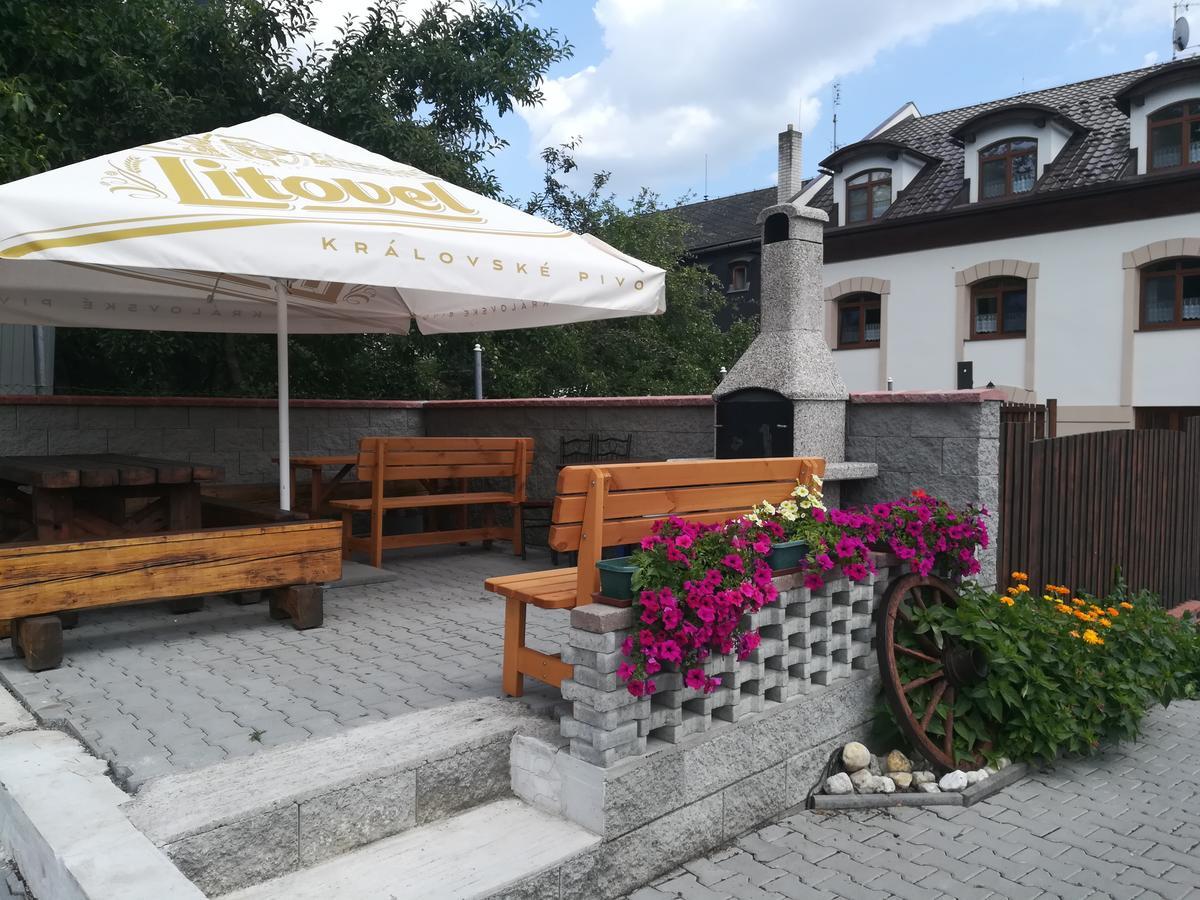 Apartmany A Ubytovani Mlynice Litovel Extérieur photo