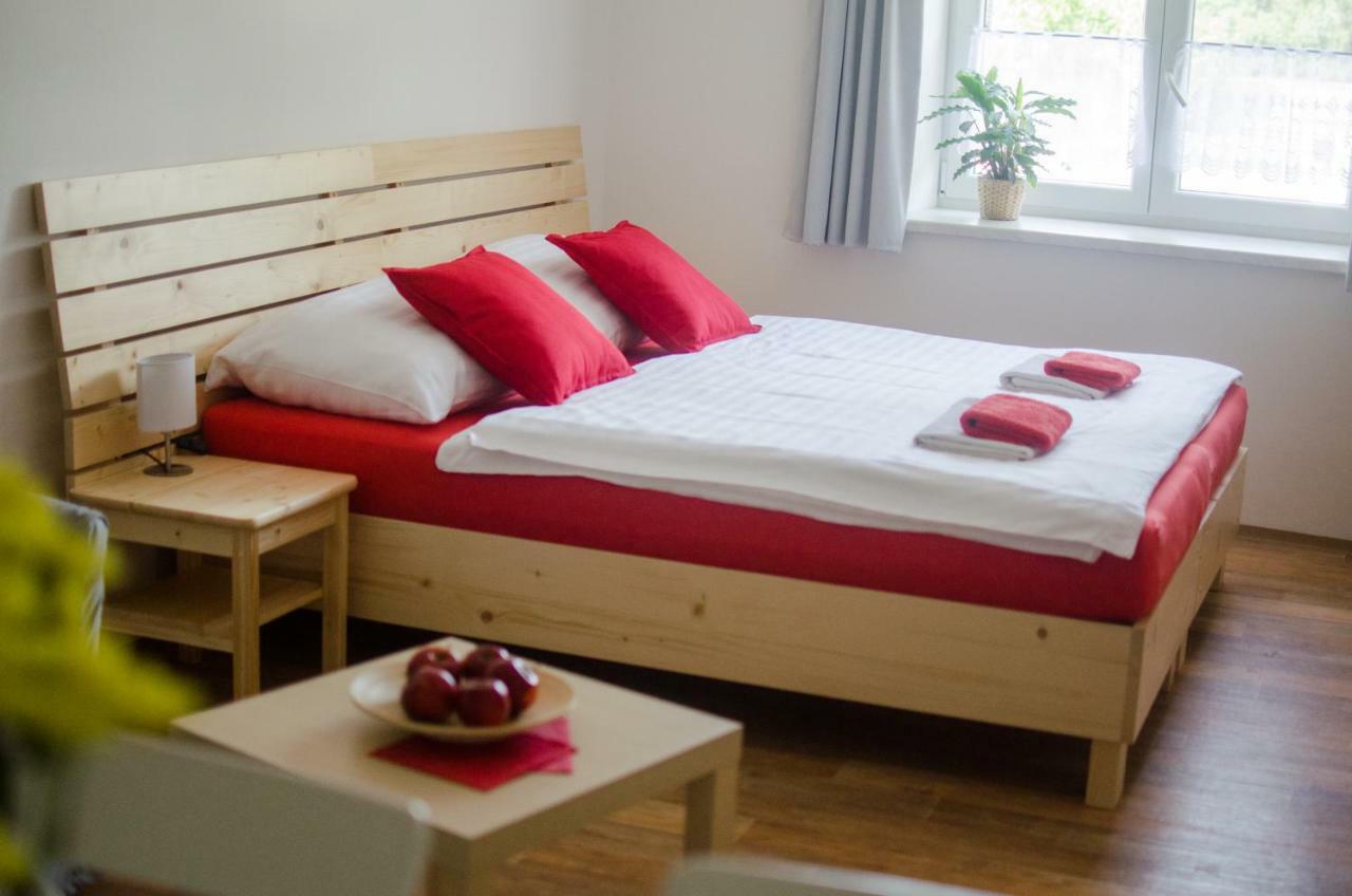 Apartmany A Ubytovani Mlynice Litovel Extérieur photo