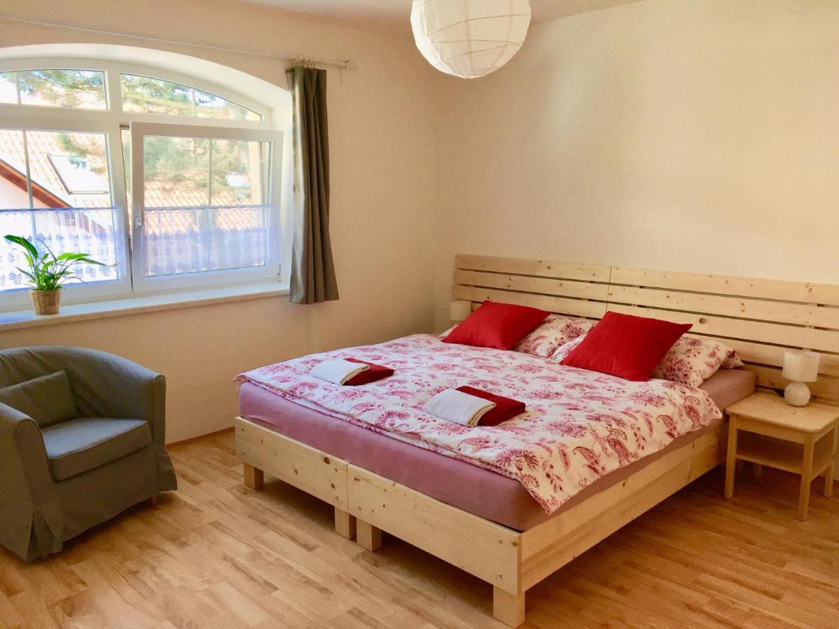 Apartmany A Ubytovani Mlynice Litovel Extérieur photo