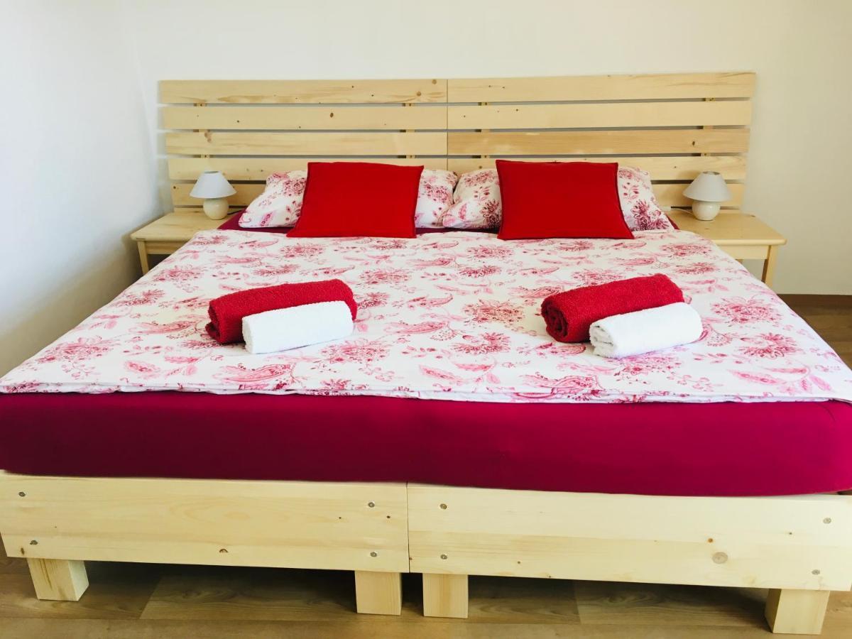 Apartmany A Ubytovani Mlynice Litovel Extérieur photo